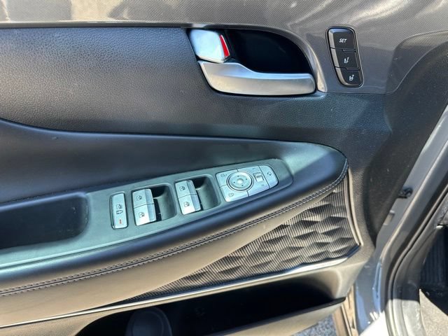 Used 2023 Hyundai Santa Fe Calligraphy AWD/4WD image 23