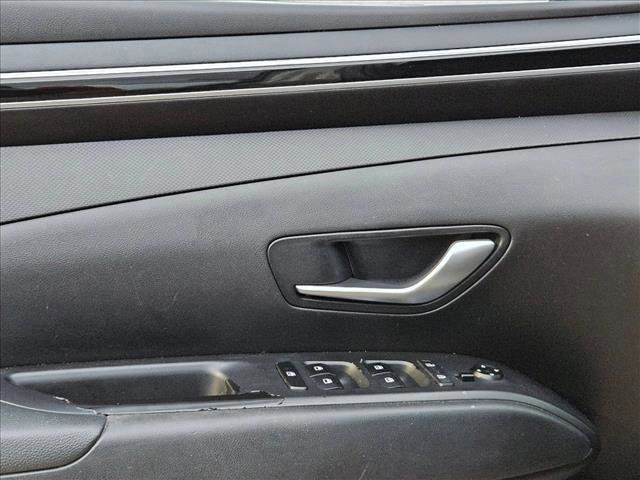 Used 2022 Hyundai Santa Cruz SEL Premium image 23