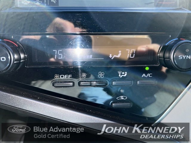 Used 2018 Toyota Camry XLE image 25