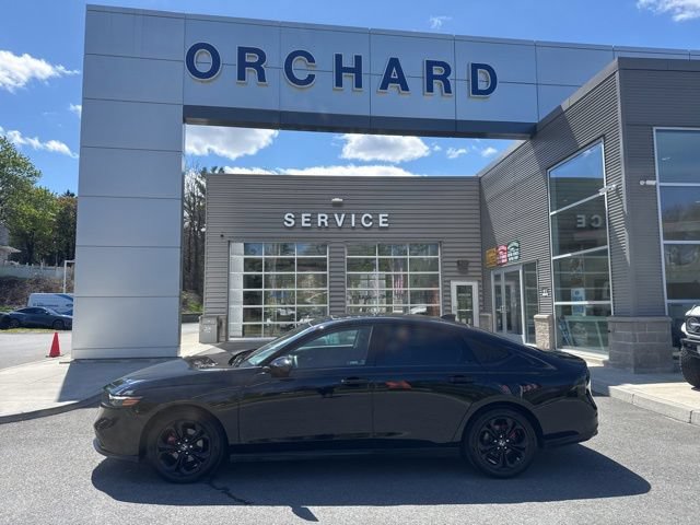 Used 2025 Honda Accord SE image 2