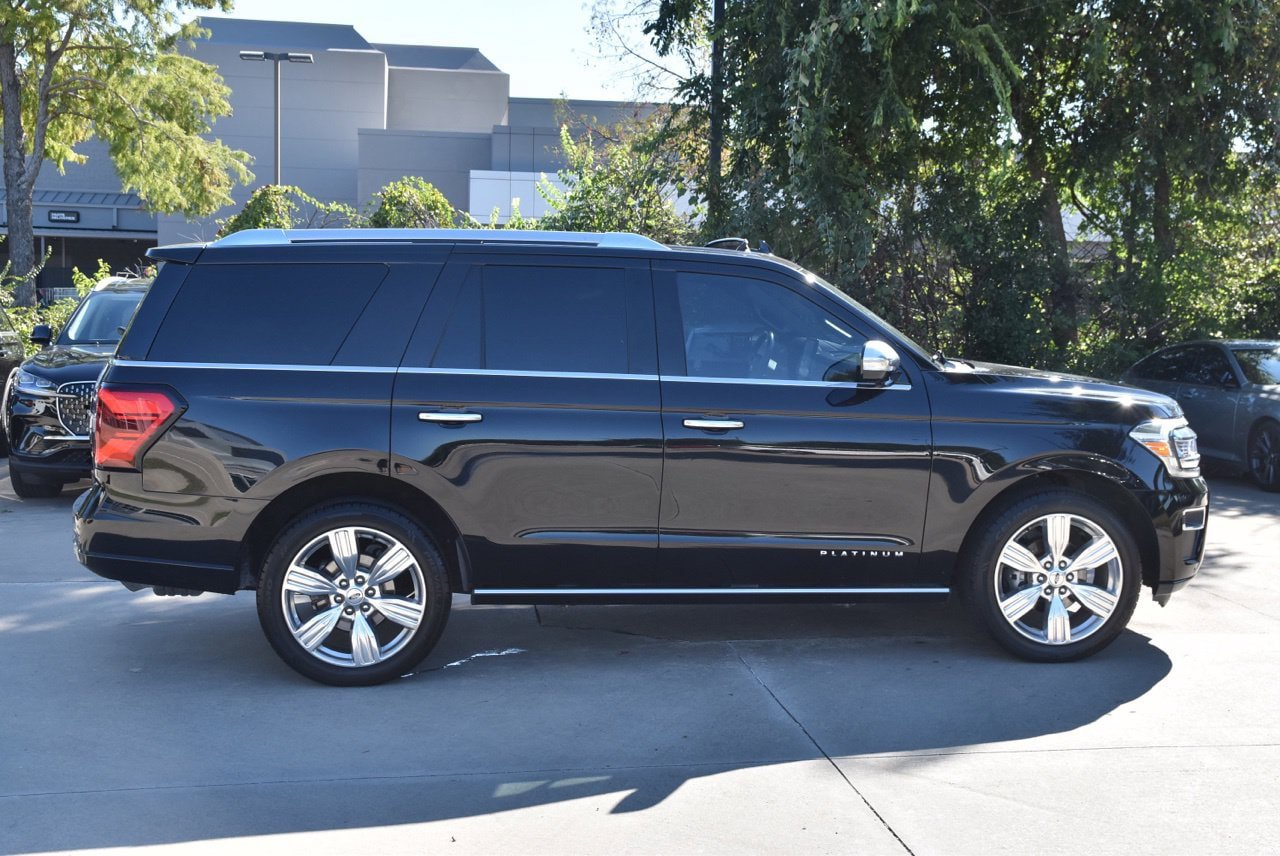 Certified 2022 Ford Expedition Platinum RWD image 6