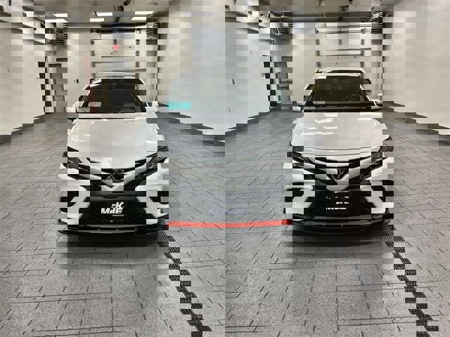 Used 2020 Toyota Camry SE image 4