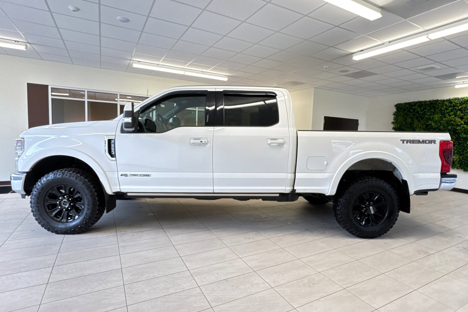 Certified 2021 Ford F350 Lariat w/ Tremor Off-Road Package image 7