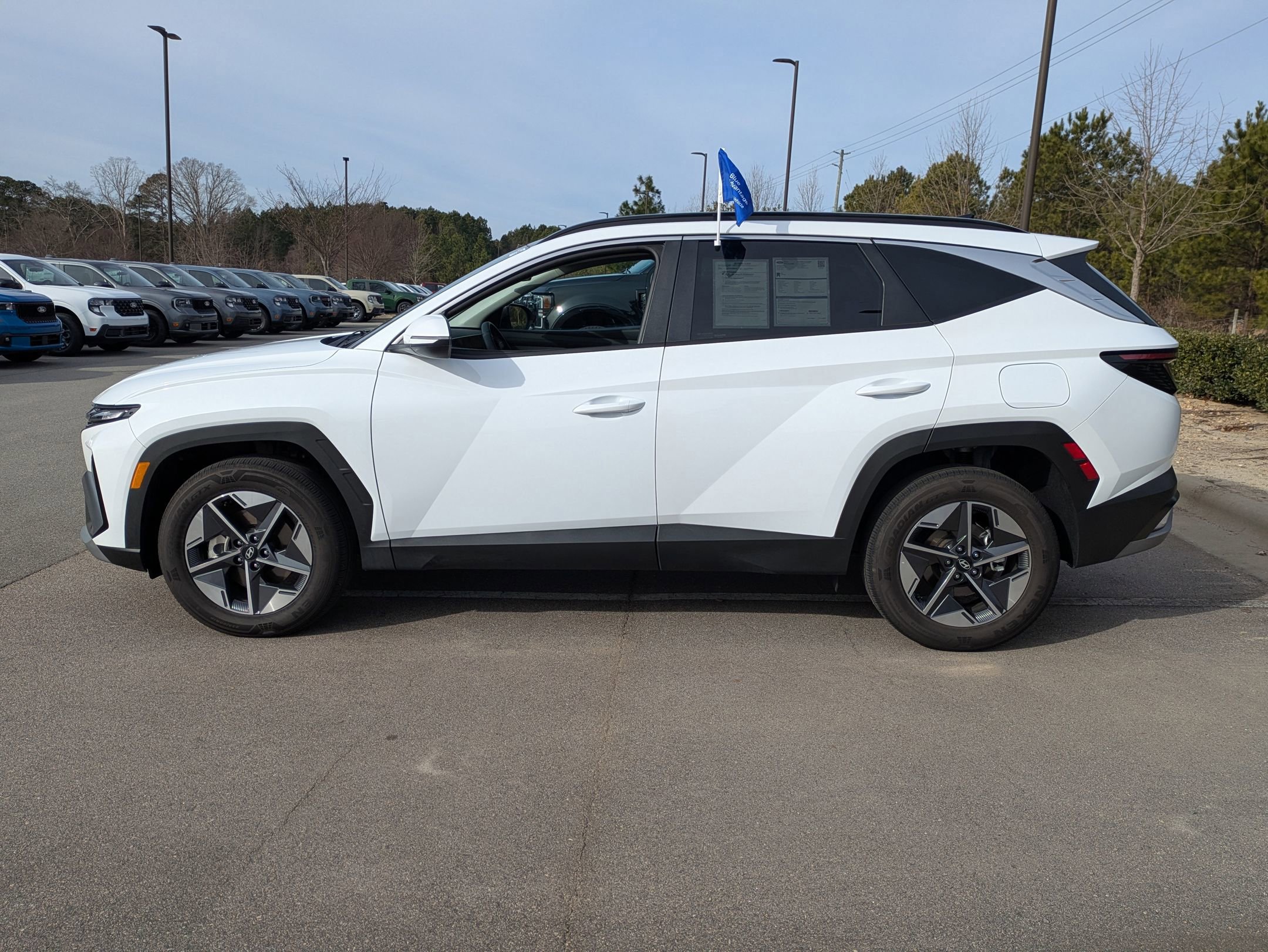 Used 2025 Hyundai Tucson SEL image 3