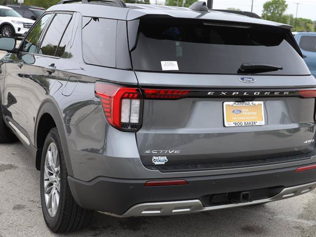 Certified 2025 Ford Explorer Active w/ Active Comfort Package AWD/4WD image 17