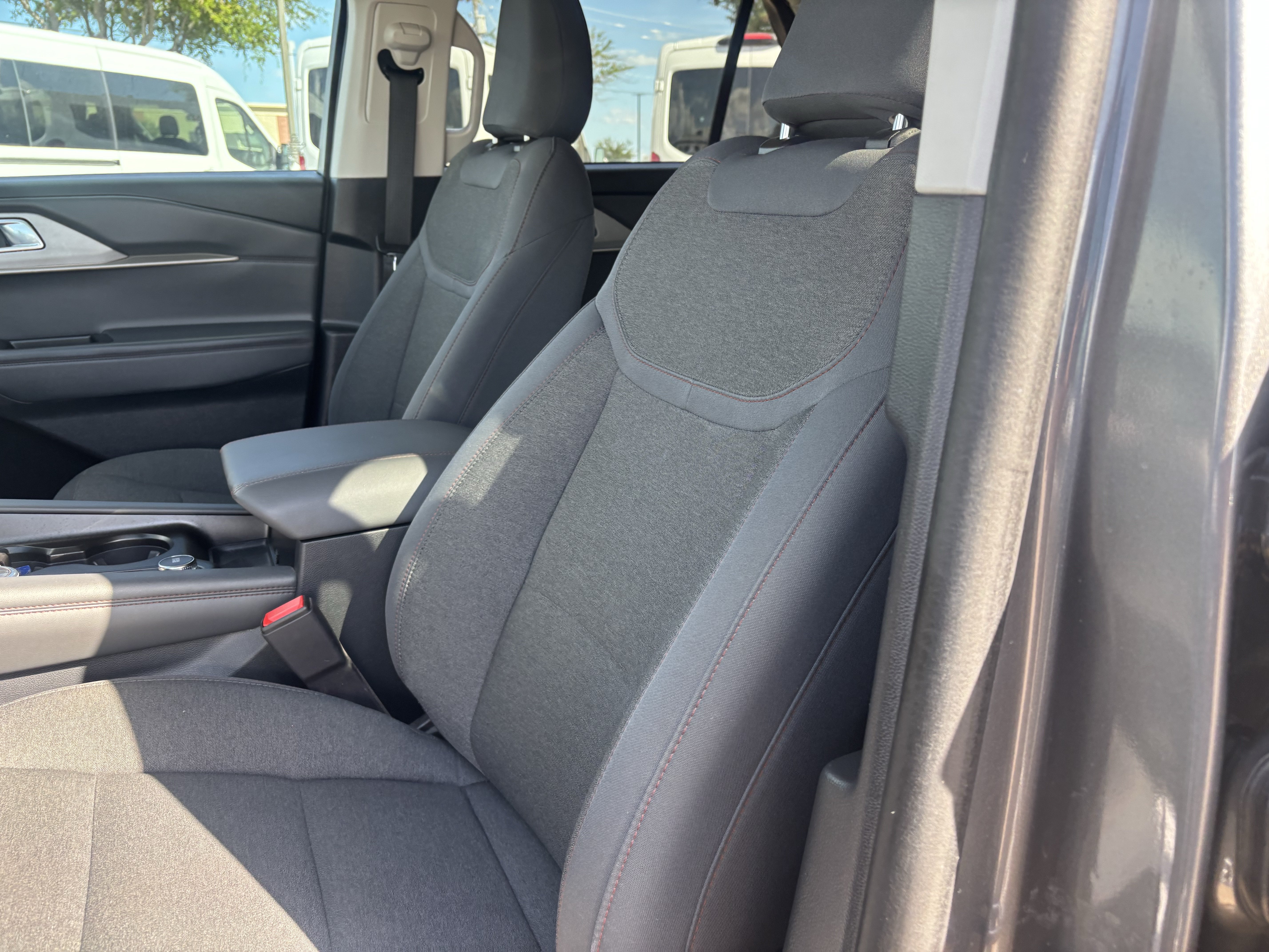Certified 2025 Ford Explorer Active RWD image 11