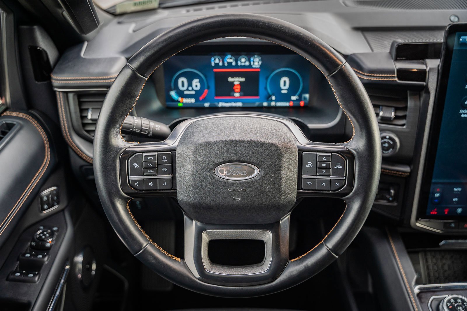 Certified 2023 Ford Expedition Platinum image 32