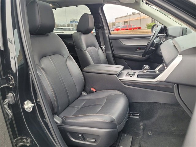 Used 2024 MAZDA CX-90 3.3 Turbo w/ Premium Package image 16