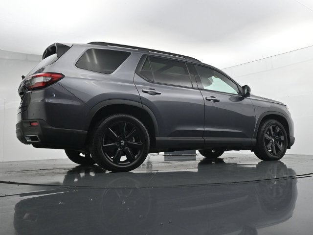 Used 2025 Honda Pilot Black Edition image 41