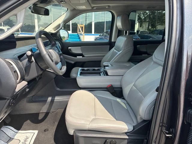 Certified 2025 Ford Expedition Active AWD/4WD image 86