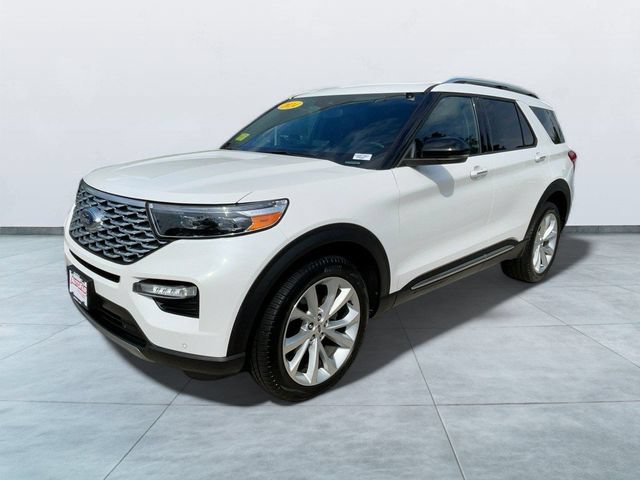 Certified 2024 Ford Explorer Platinum w/ Technology Package AWD/4WD image 3