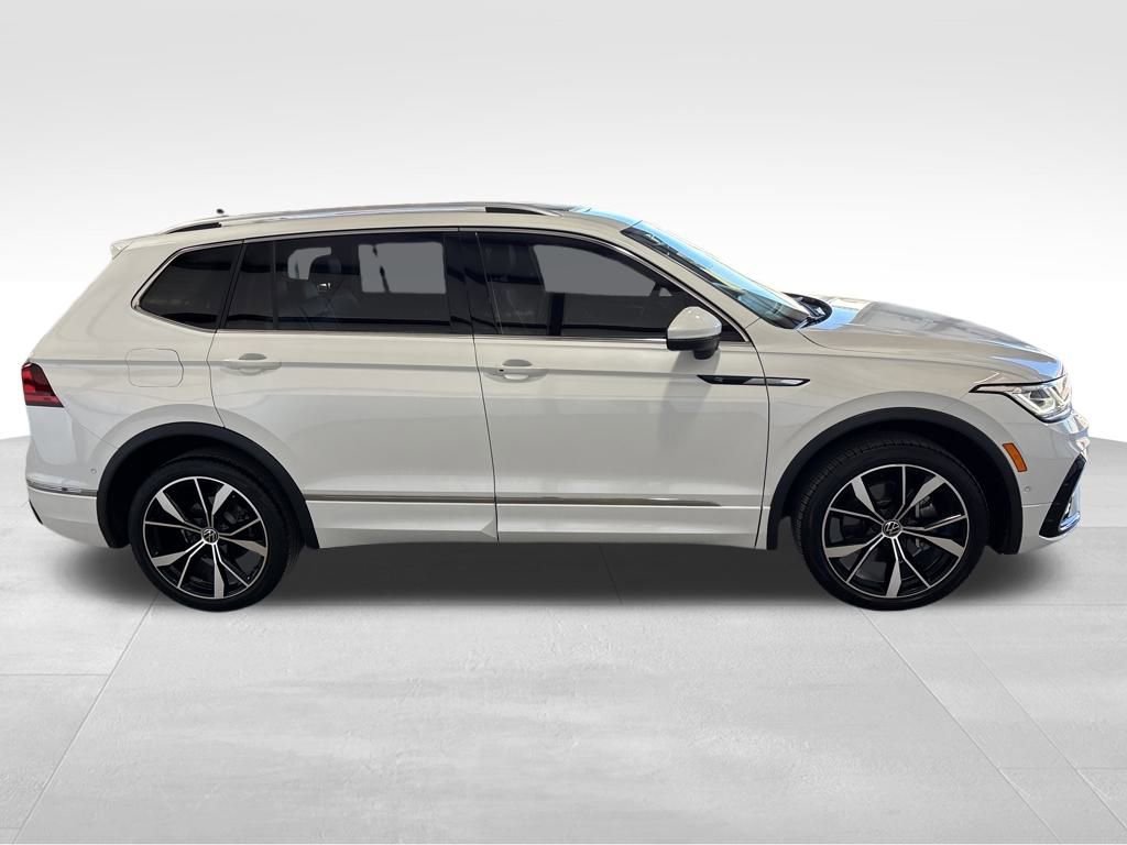 Used 2023 Volkswagen Tiguan SEL R-Line image 6