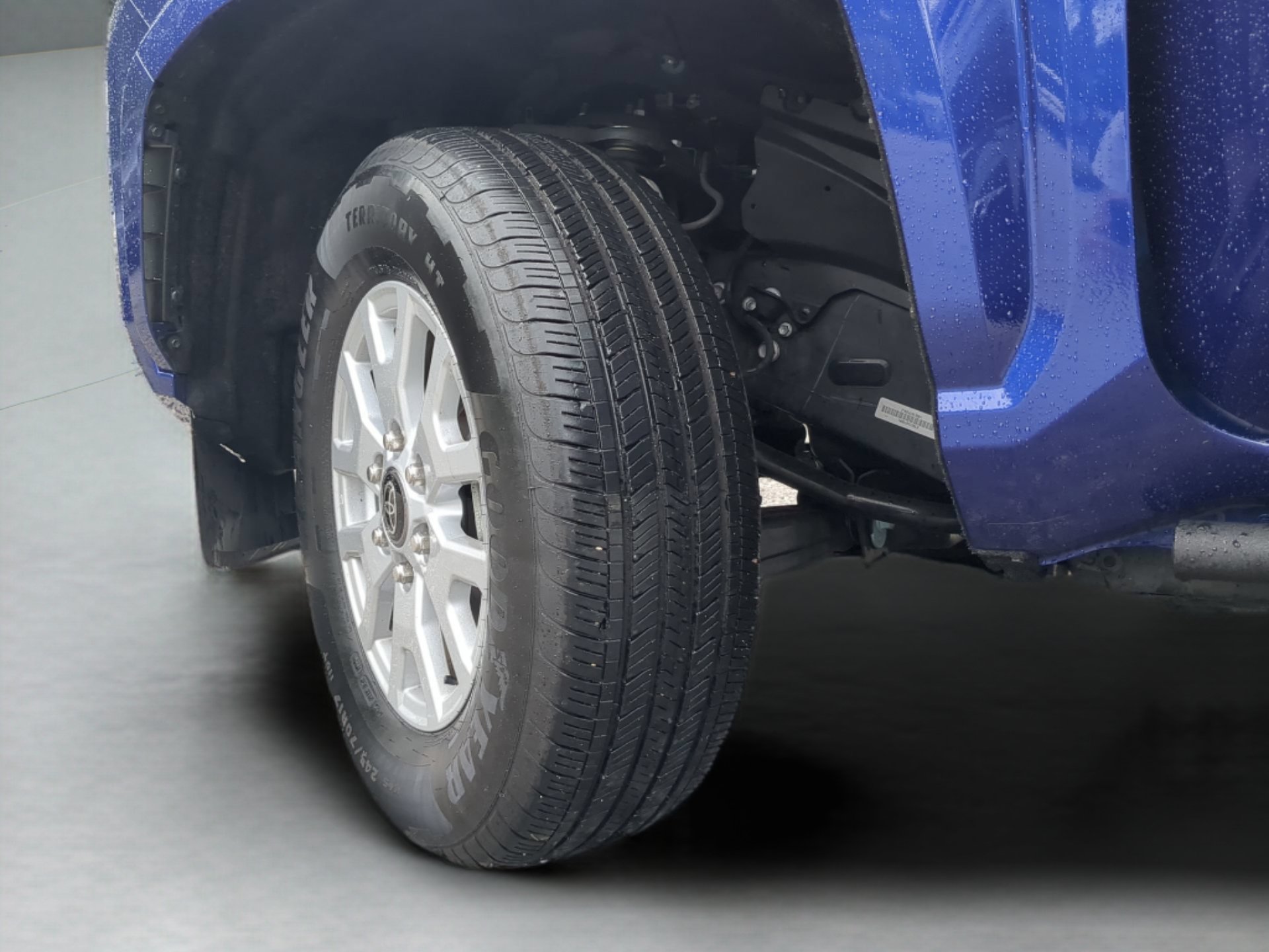 Used 2025 Toyota Tacoma SR5 RWD image 69