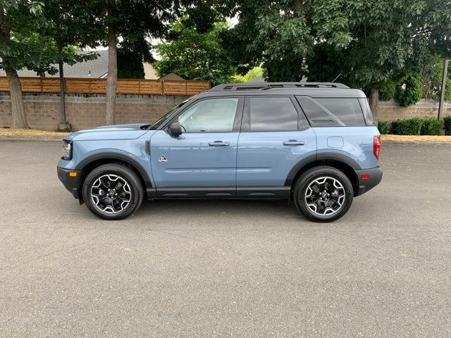 Certified 2025 Ford Bronco Sport Outer Banks w/ Outer Banks Tech Package+ AWD/4WD image 2