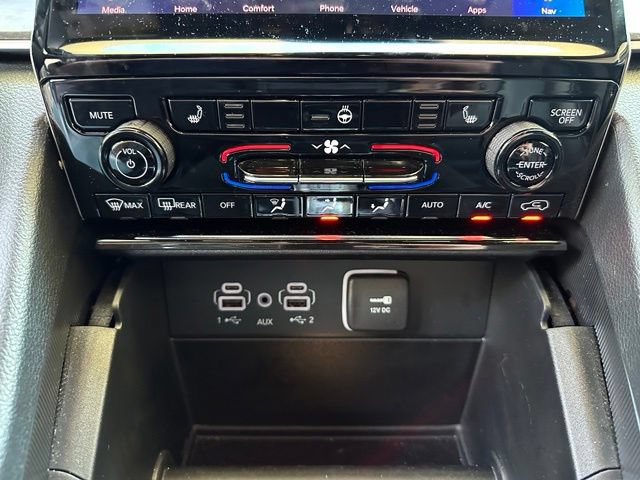 Used 2025 Jeep Grand Cherokee Limited RWD image 21