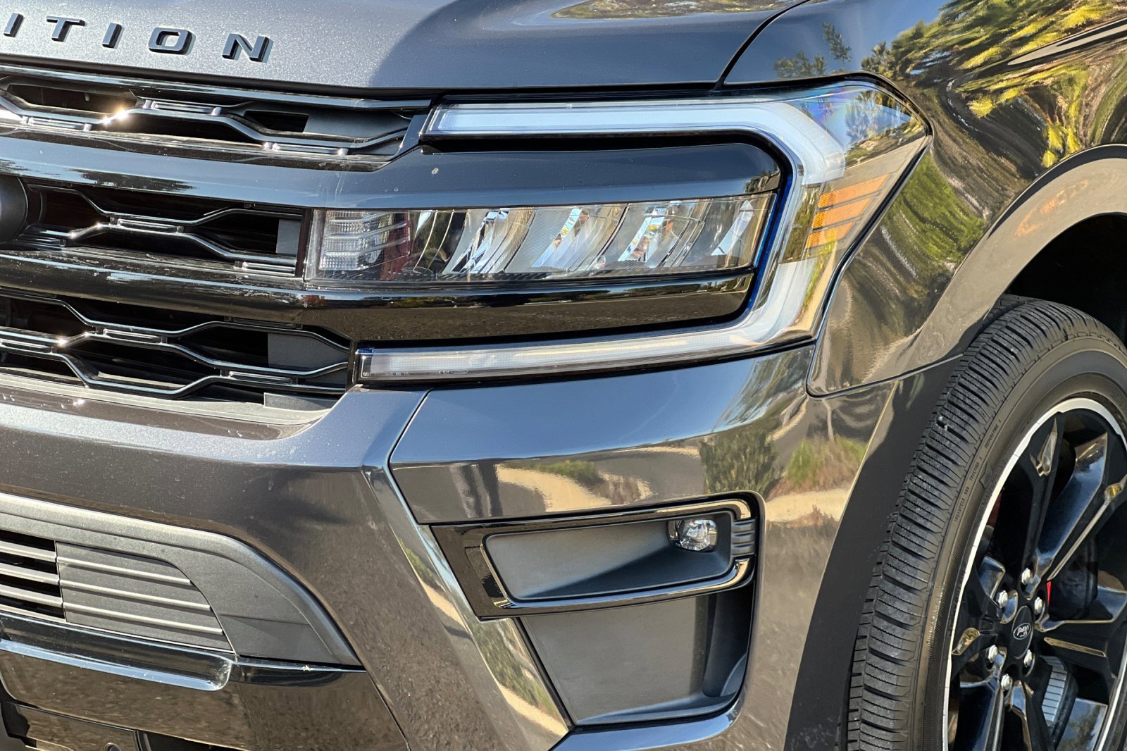 Certified 2022 Ford Expedition Limited image 52