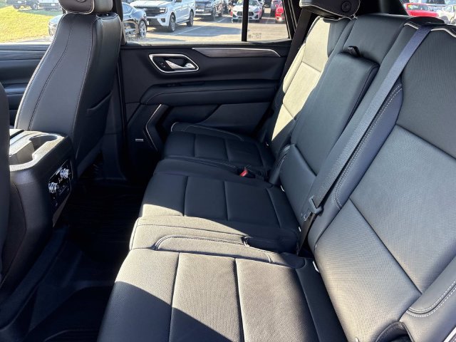 Used 2022 GMC Yukon SLT w/ SLT Luxury Package AWD/4WD image 18