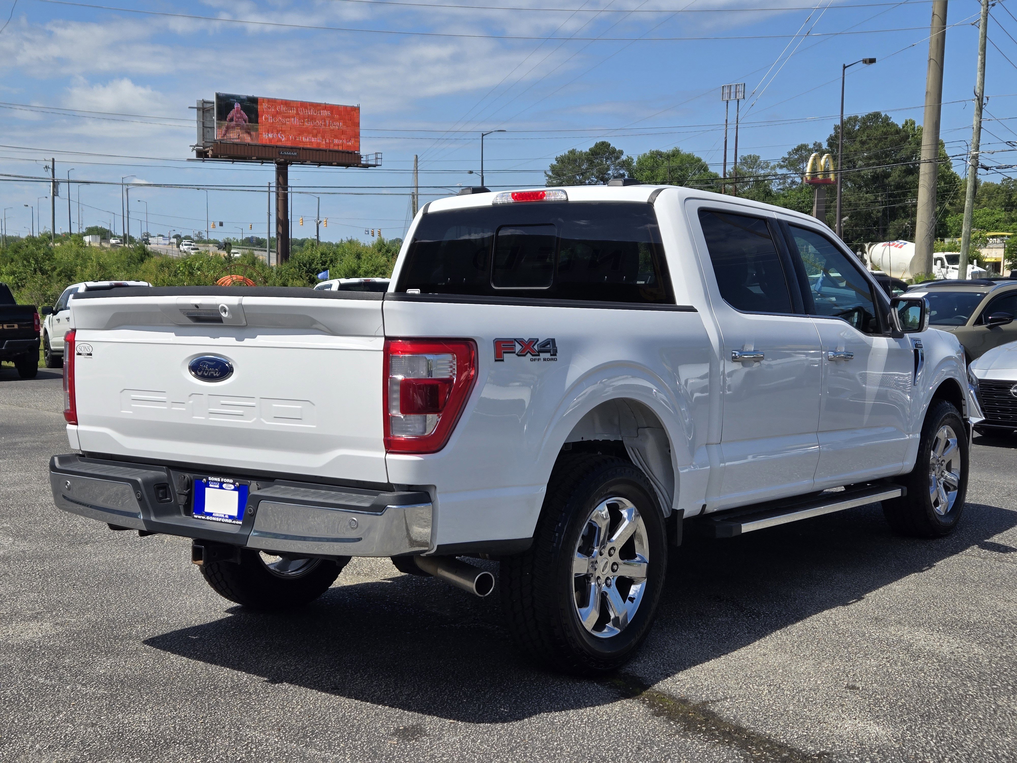Certified 2023 Ford F150 Lariat w/ Trailer Tow Package AWD/4WD image 9