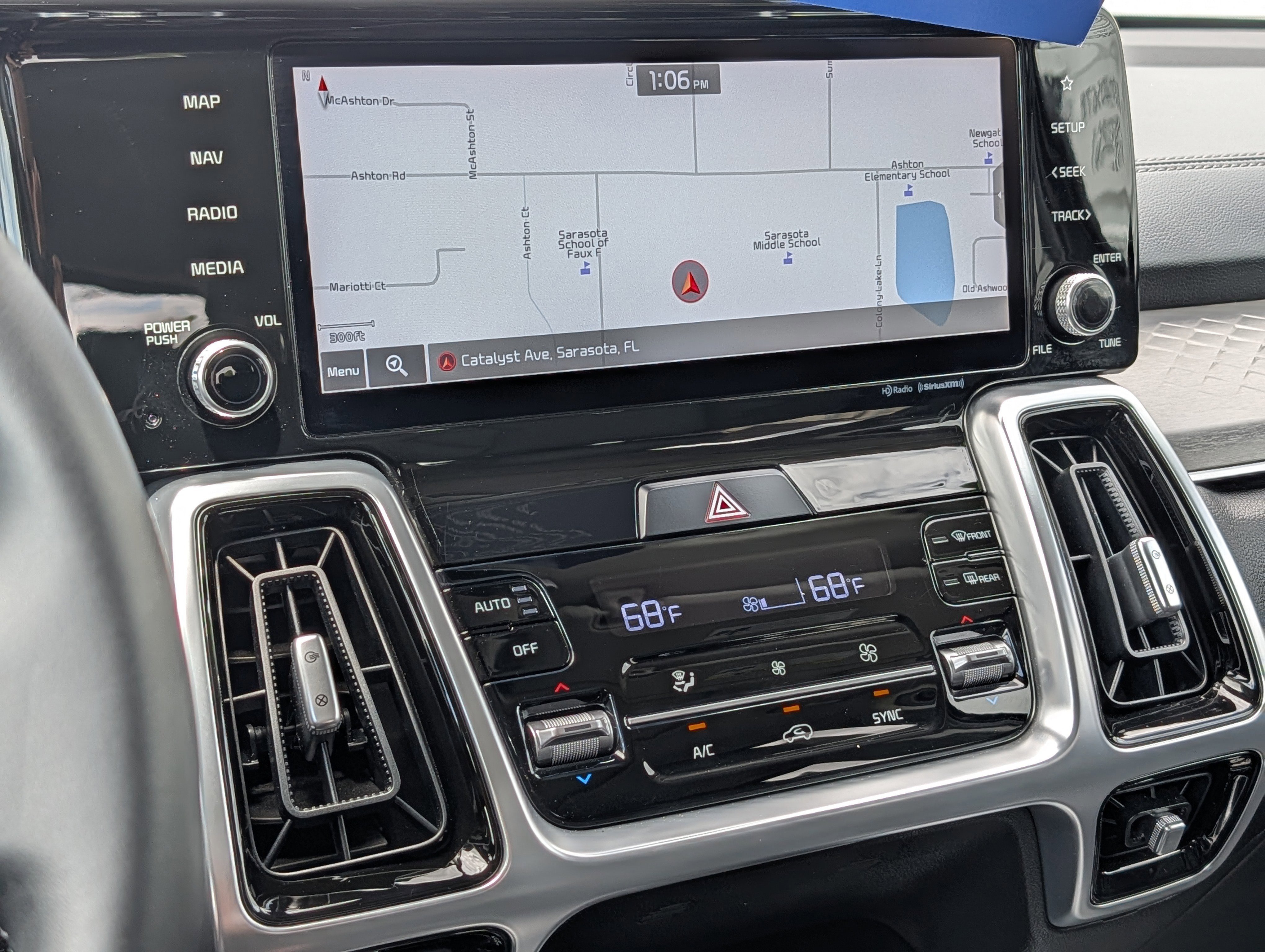 Used 2021 Kia Sorento SX image 31