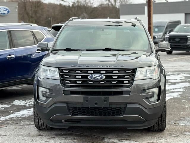 Certified 2017 Ford Explorer XLT w/ Equipment Group 202A image 32