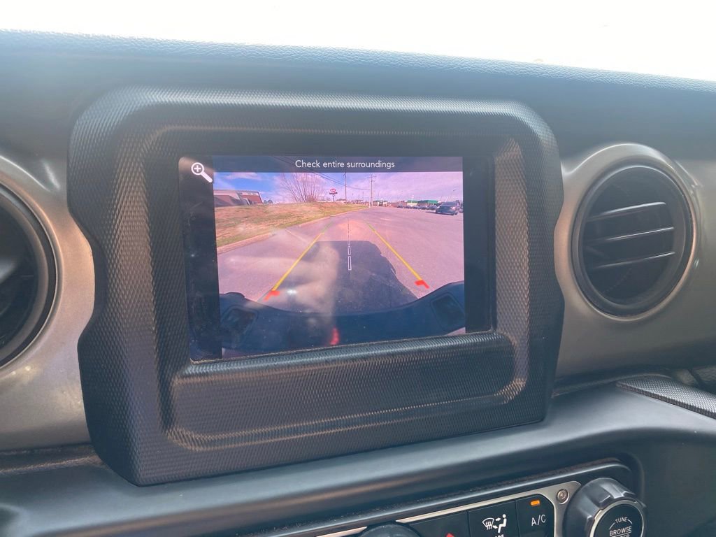 Used 2021 Jeep Gladiator Sport image 20