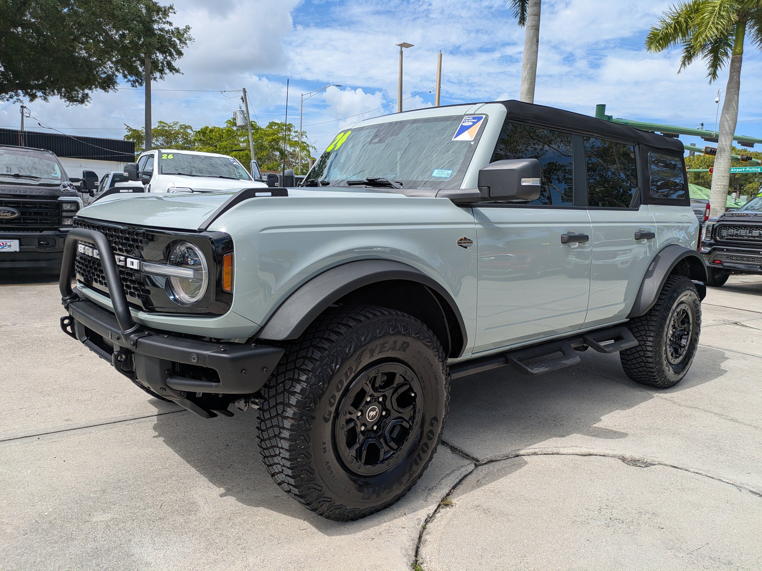 Certified 2024 Ford Bronco Wildtrak AWD/4WD image 7