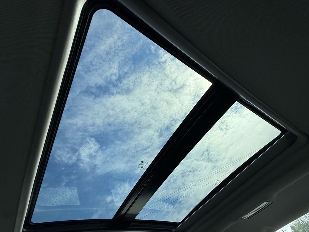 Used 2024 Chevrolet Malibu LT image 23