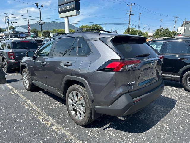 Used 2025 Toyota RAV4 XLE Premium FWD image 5