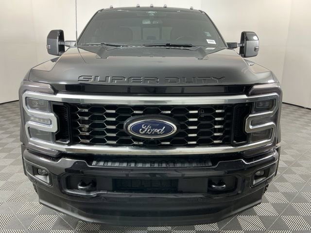 Certified 2025 Ford F450 Platinum w/ FX4 Off-Road Package image 2