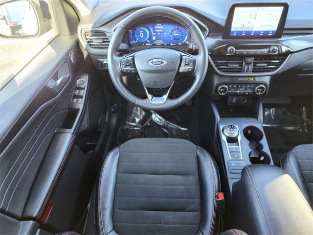 Certified 2021 Ford Escape SEL w/ SEL Stealth AWD Package image 13