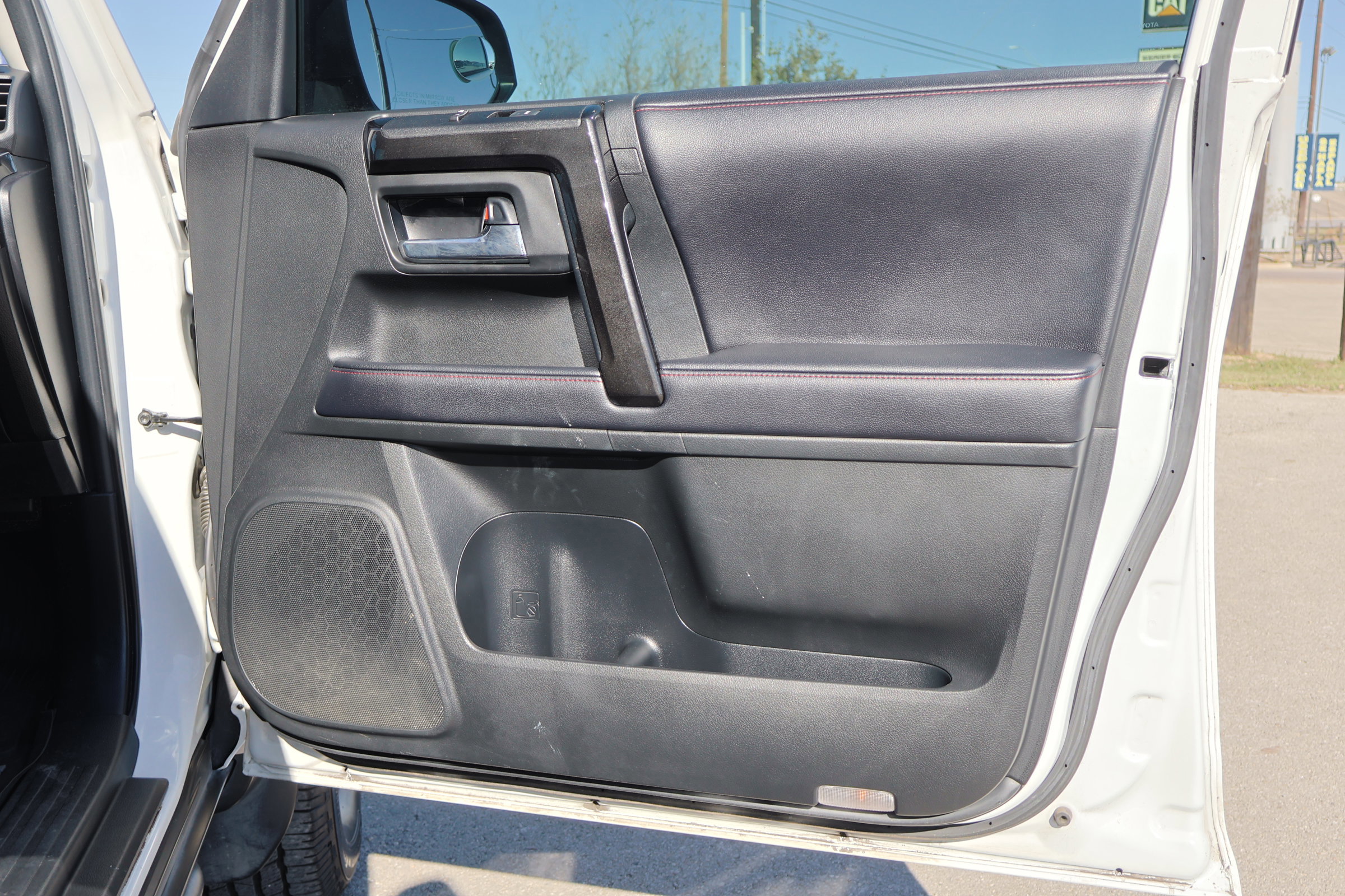 Used 2019 Toyota 4Runner TRD Off-Road Premium image 33