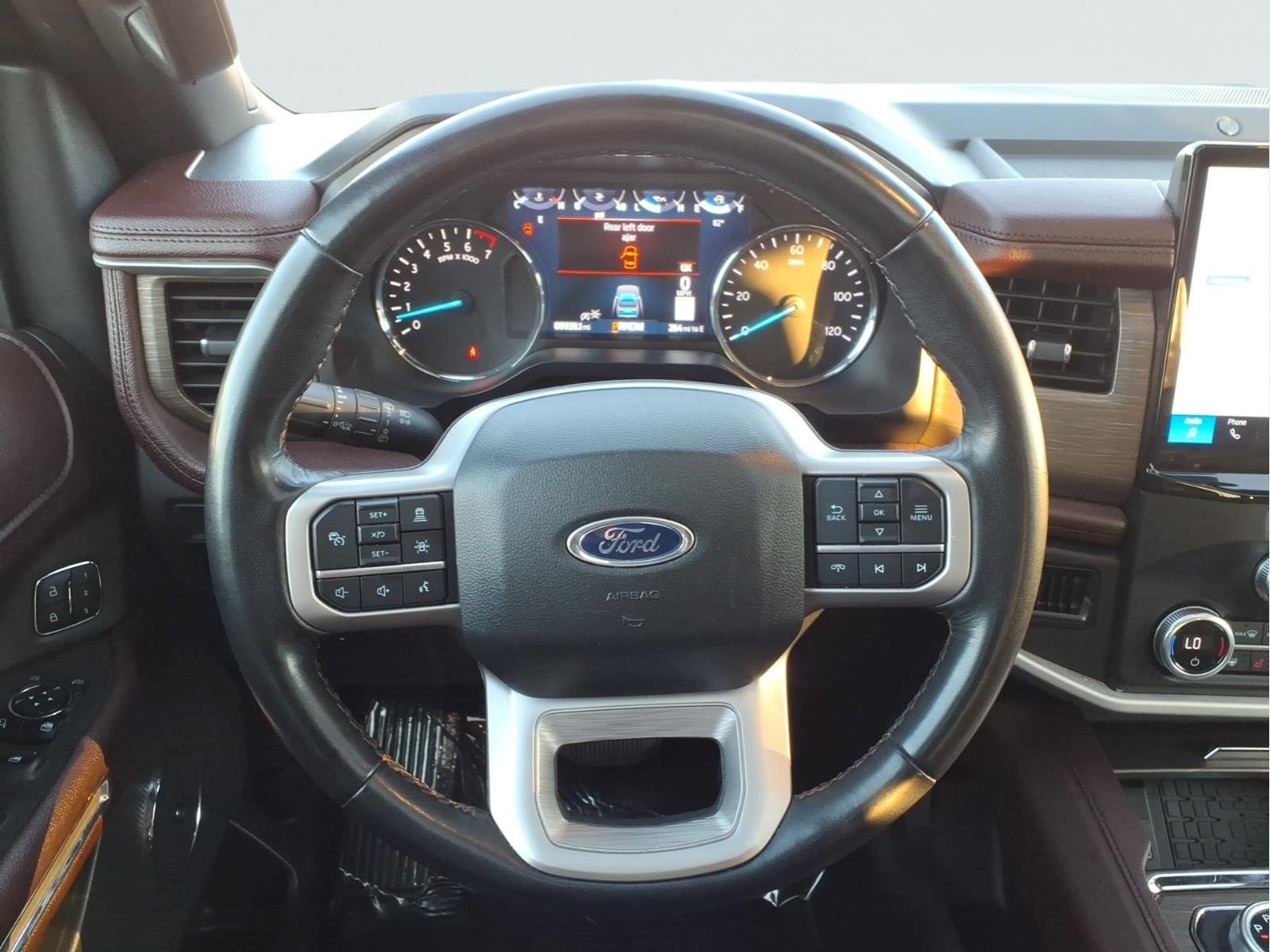 Certified 2024 Ford Expedition Limited AWD/4WD image 7