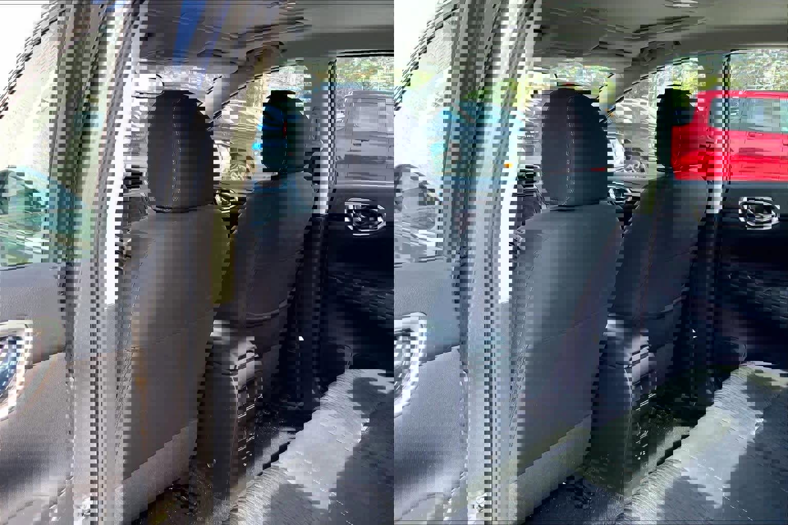 Used 2019 Nissan Sentra SV w/ Special Edition Package image 12