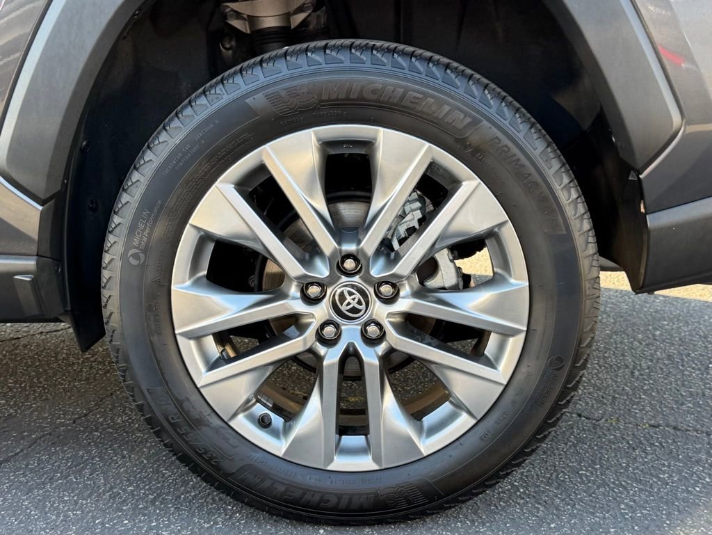 Used 2024 Toyota RAV4 XLE Premium image 12