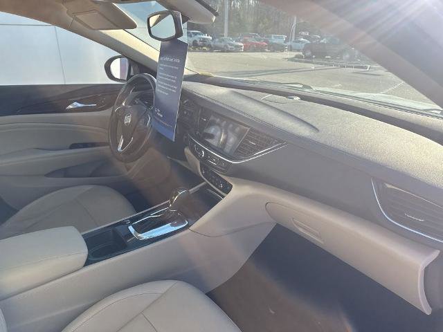 Used 2019 Buick Regal Essence w/ Sights and Sounds Package image 27