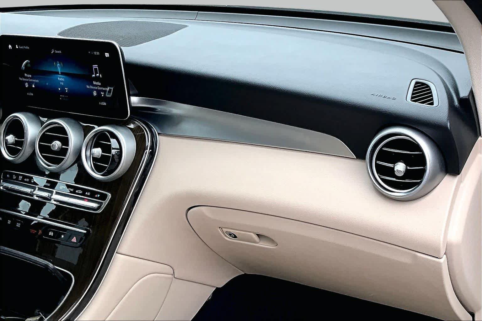 Used 2022 Mercedes-Benz GLC 300 image 19