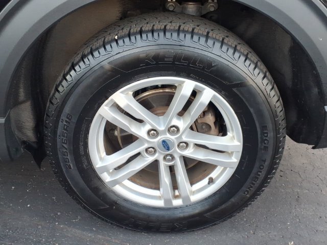 Certified 2023 Ford Explorer XLT w/ Equipment Group 202A AWD/4WD image 8