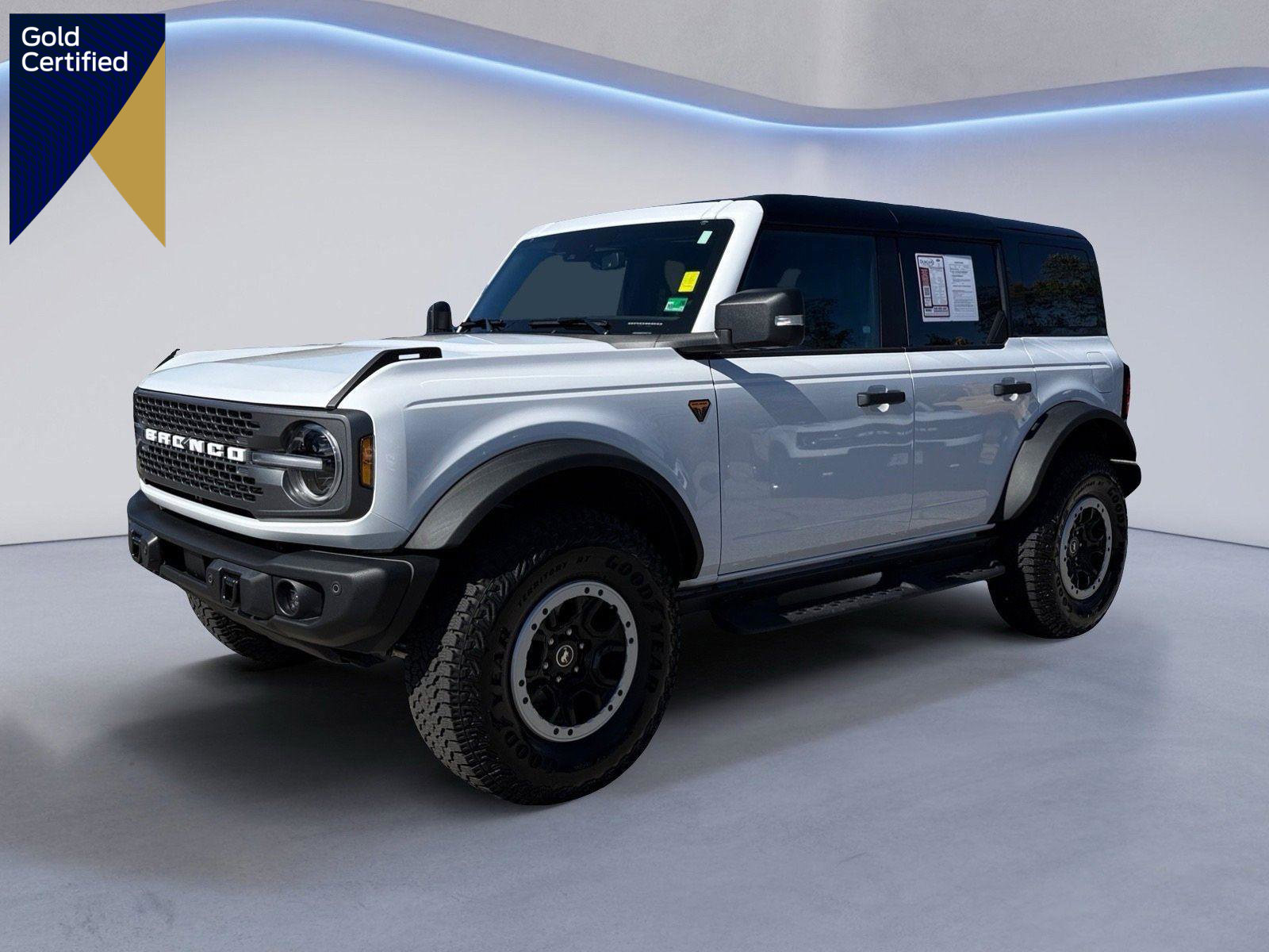 Certified 2025 Ford Bronco Badlands image 1