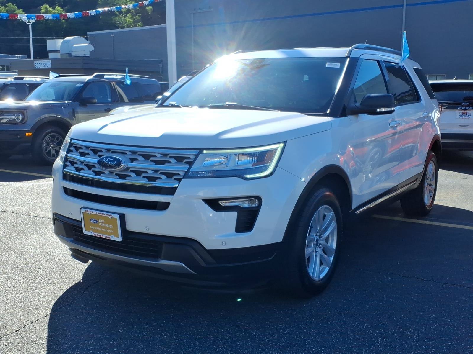 Certified 2019 Ford Explorer XLT w/ Equipment Group 202A AWD/4WD image 4
