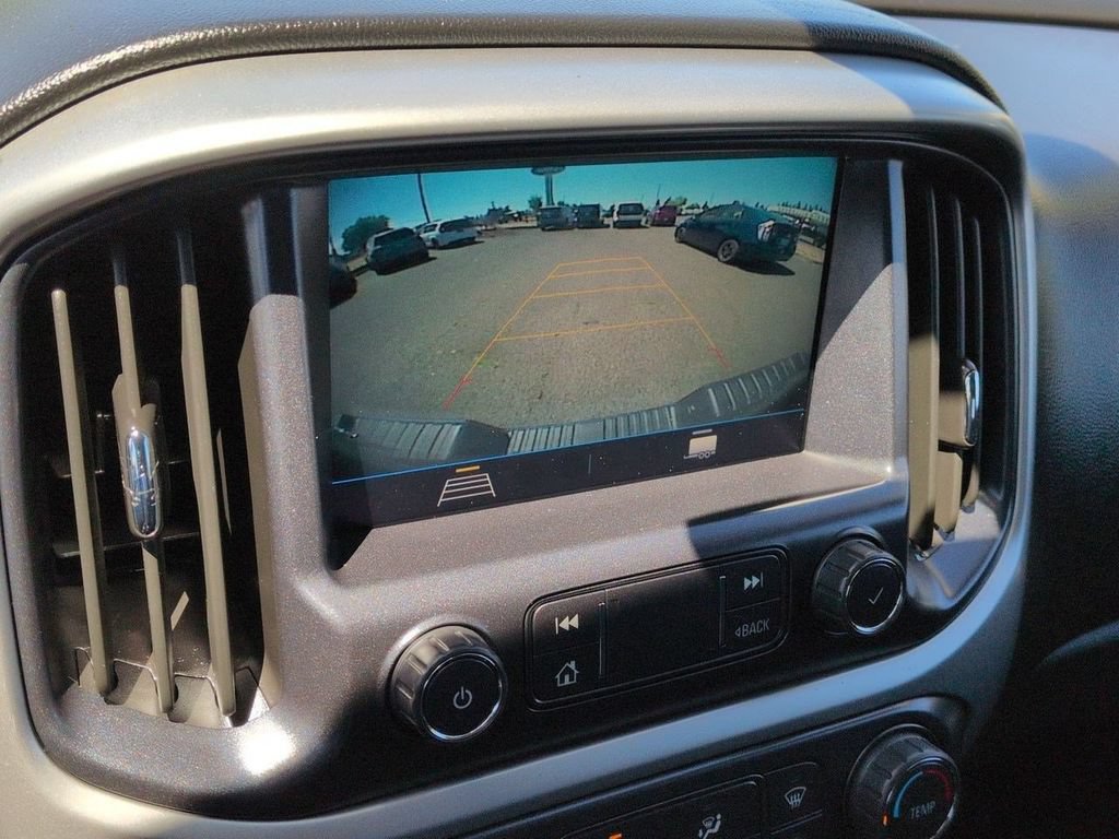 Used 2022 Chevrolet Colorado LT w/ Safety Package AWD/4WD image 19