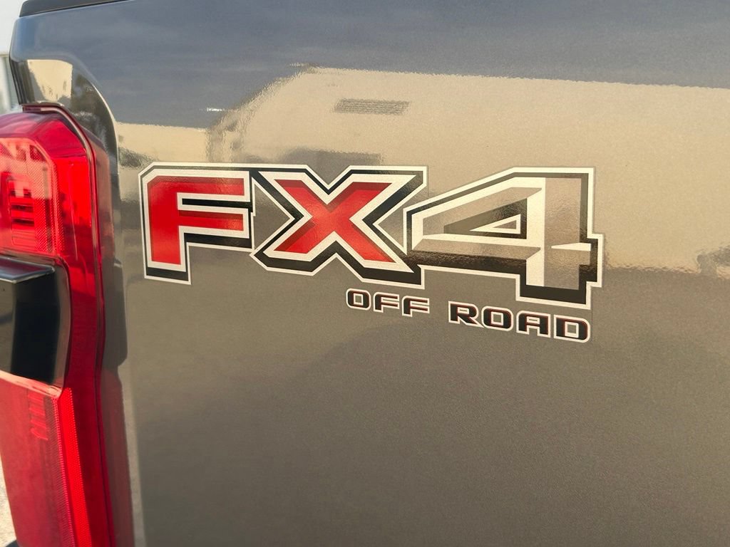 Certified 2025 Ford F250 XL w/ STX Appearance Package AWD/4WD image 22
