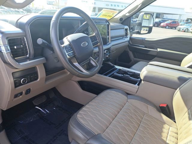 Certified 2025 Ford F450 Platinum w/ Platinum Plus Package image 17