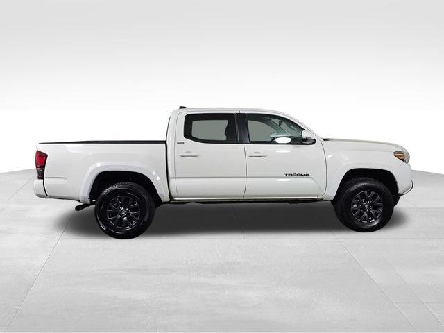 Used 2023 Toyota Tacoma SR5 w/ Technology Package AWD/4WD image 8