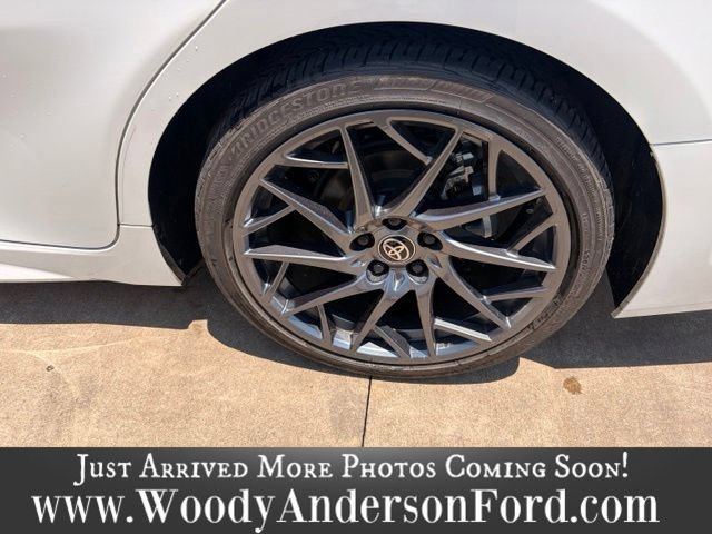 Used 2025 Toyota Camry XSE FWD image 7