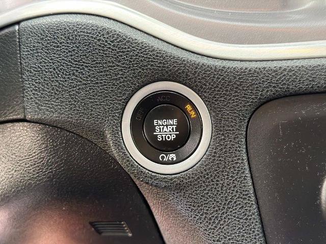 Used 2022 Dodge Charger SXT RWD image 28