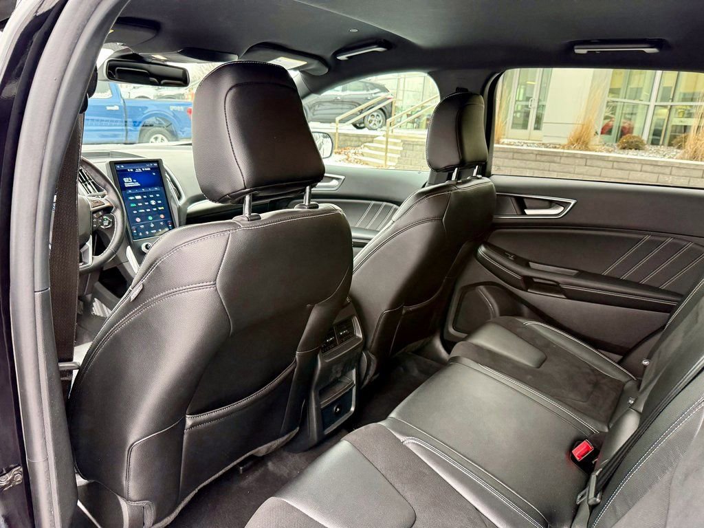 Certified 2024 Ford Edge ST w/ Cargo Accessory Package image 11