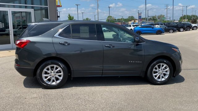Used 2018 Chevrolet Equinox LT FWD image 2