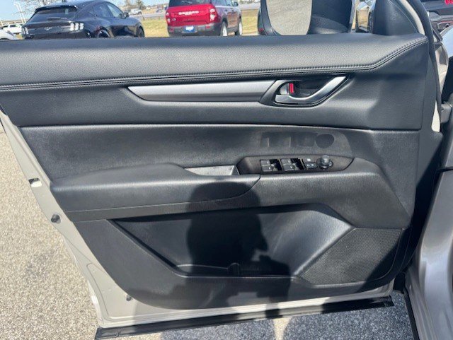 Used 2025 MAZDA CX-5 AWD 2.5 S w/ Select Package image 11