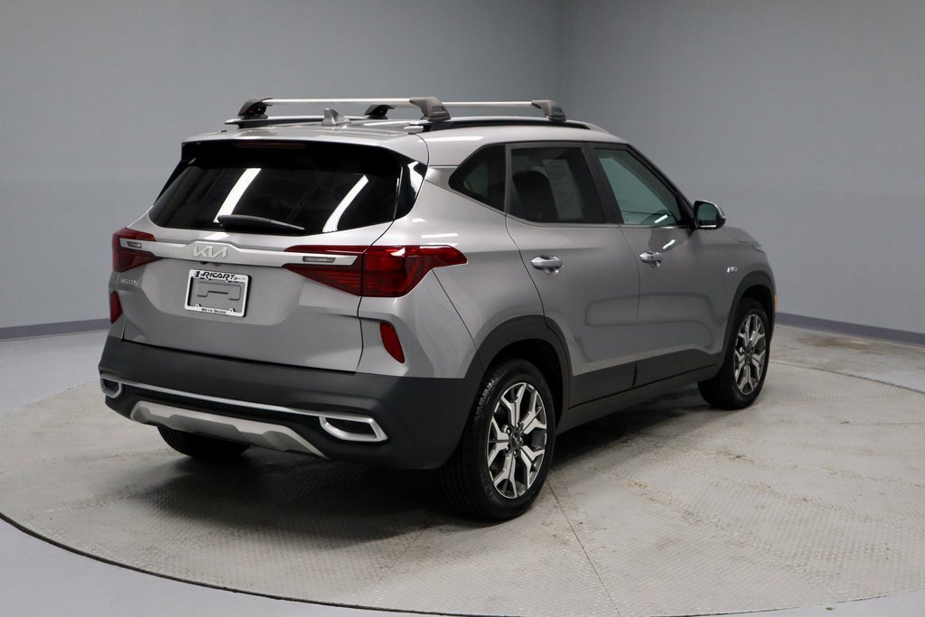 Used 2022 Kia Seltos EX image 5