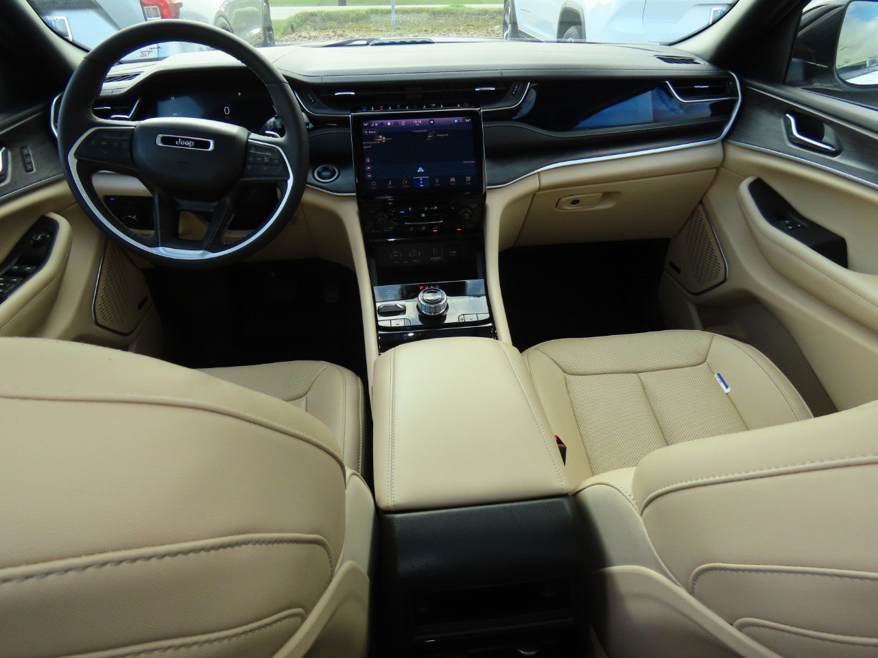 Used 2022 Jeep Grand Cherokee Limited 4xe w/ Luxury Tech Group II image 22